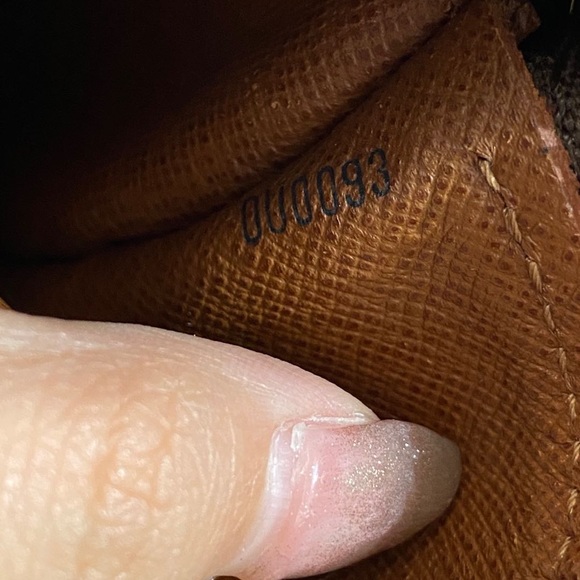 lv papillons handbag - Picture 7 of 7